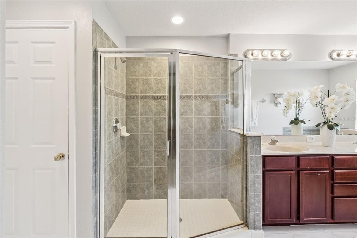 7506 CRANES CREEK COURT — photo 16 of 20