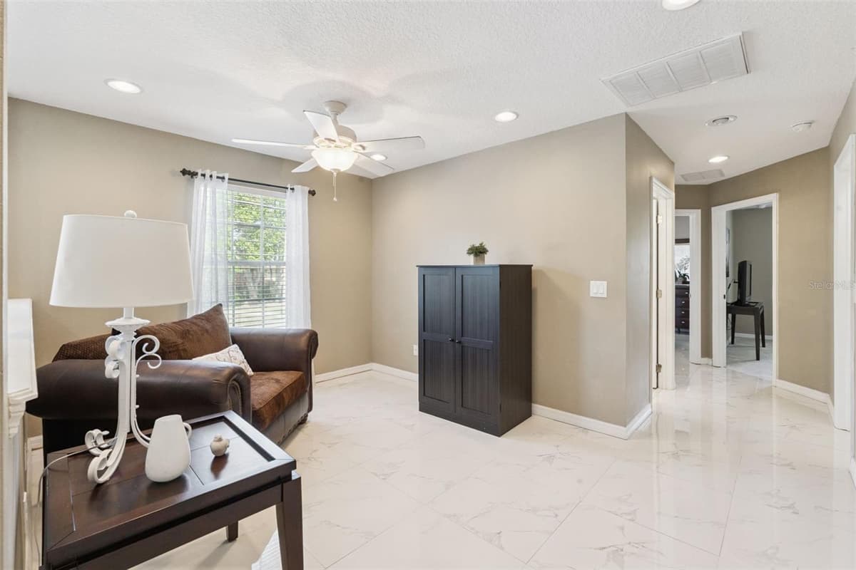 7506 CRANES CREEK COURT — photo 9 of 20