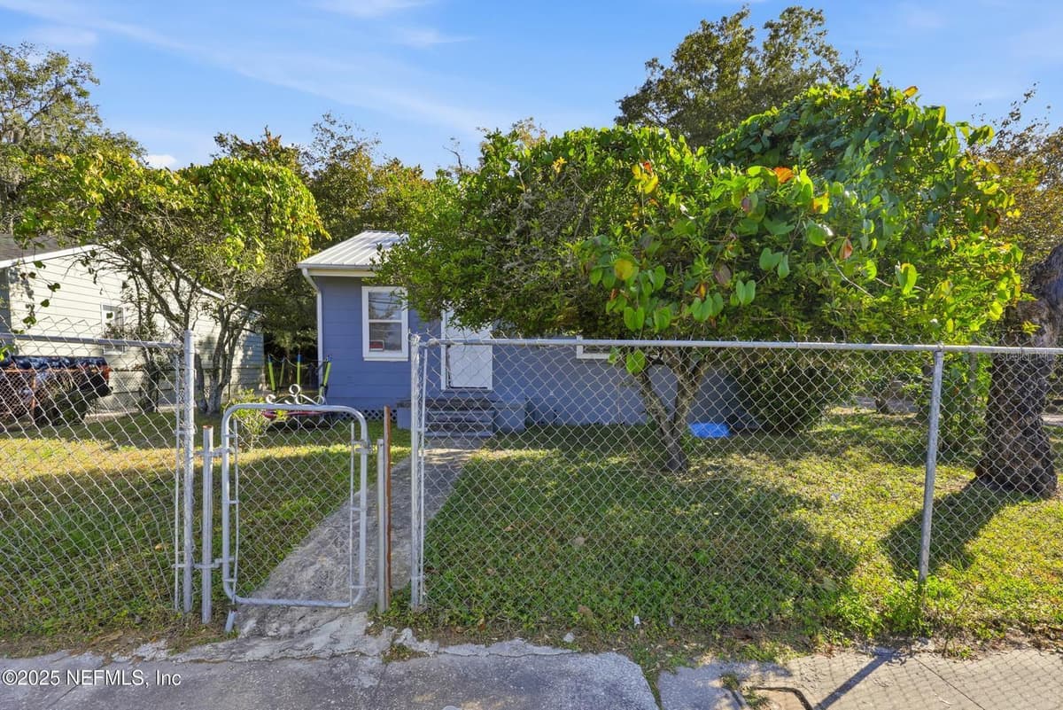 1305 MELSON AVENUE — photo 23 of 26