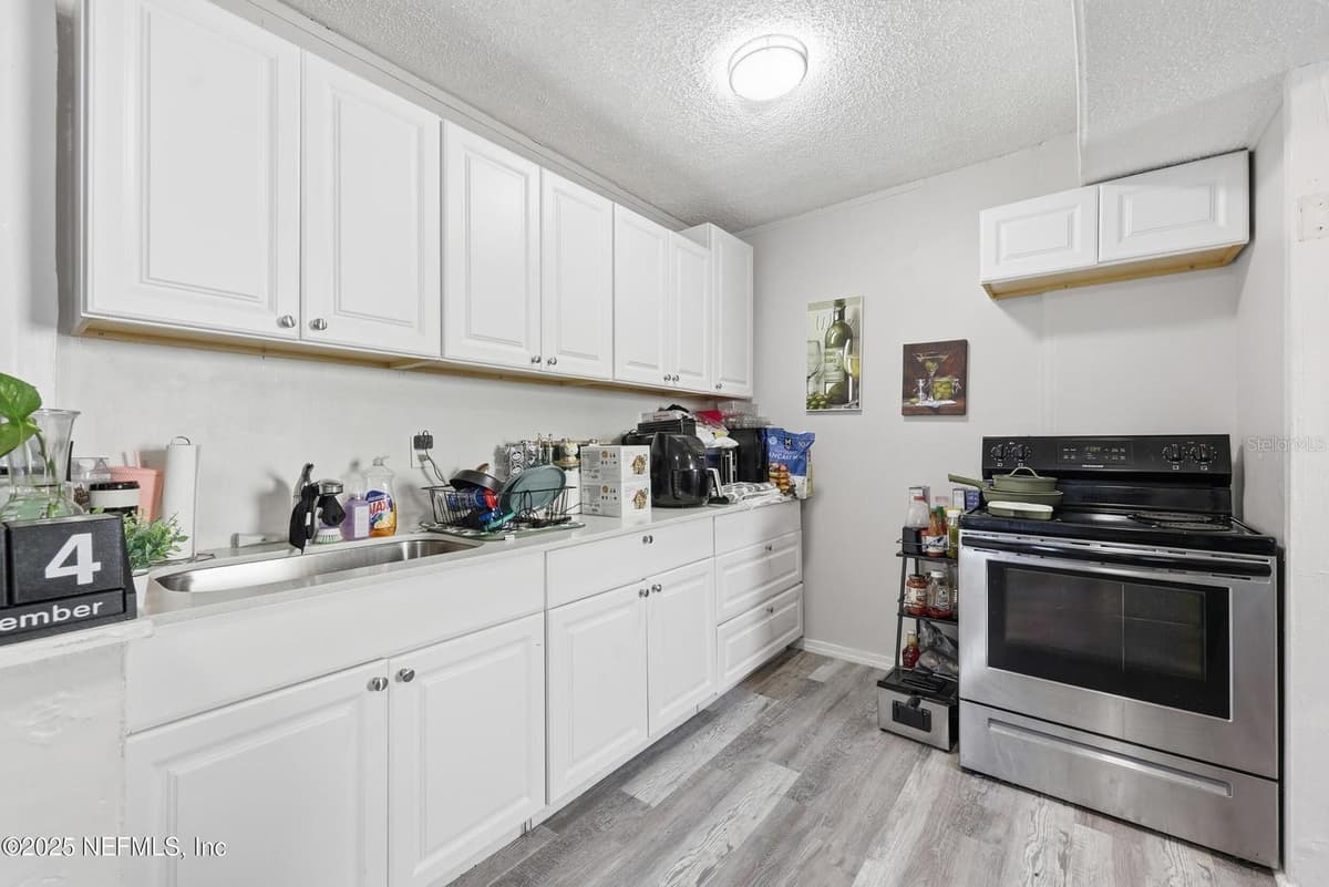 1305 MELSON AVENUE — photo 6 of 26