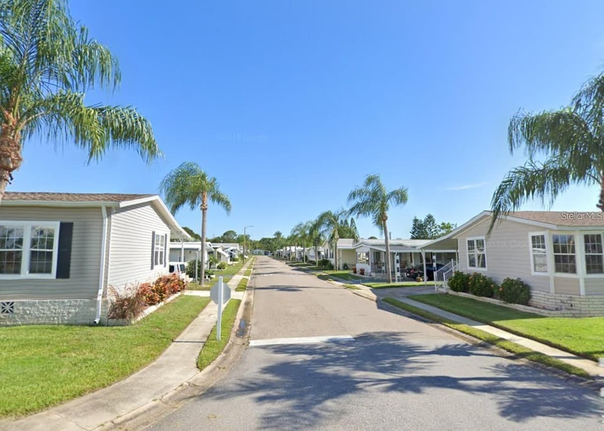 1100 BELCHER ROAD — photo 44 of 47