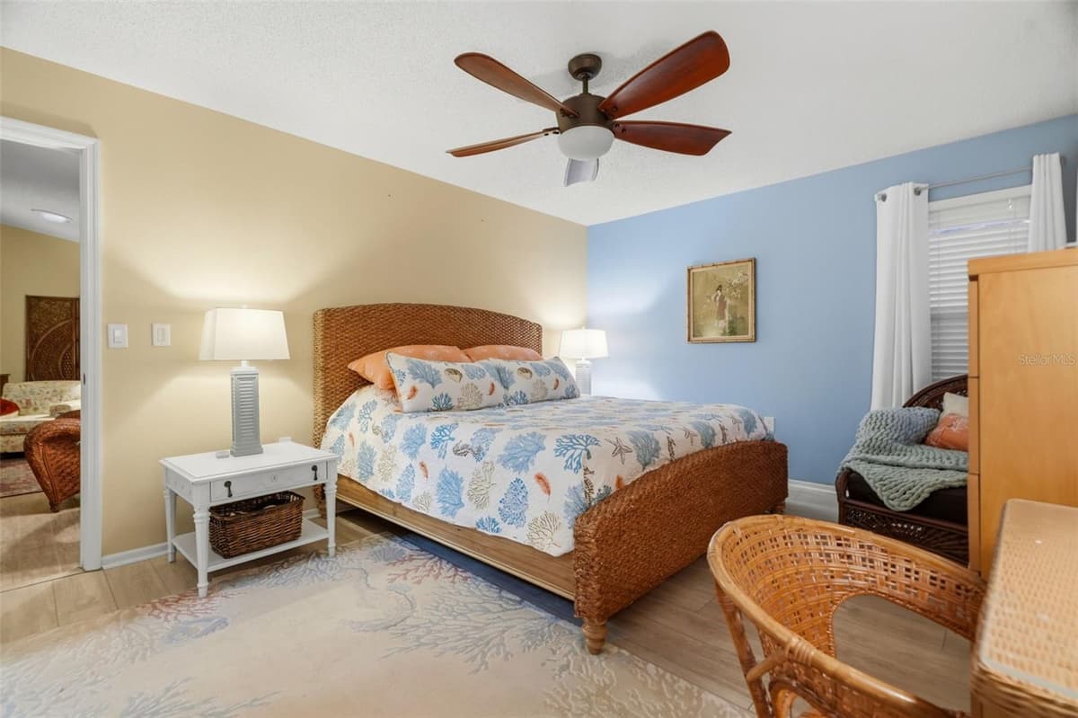 3207 GREEN DOLPHIN STREET — photo 12 of 39