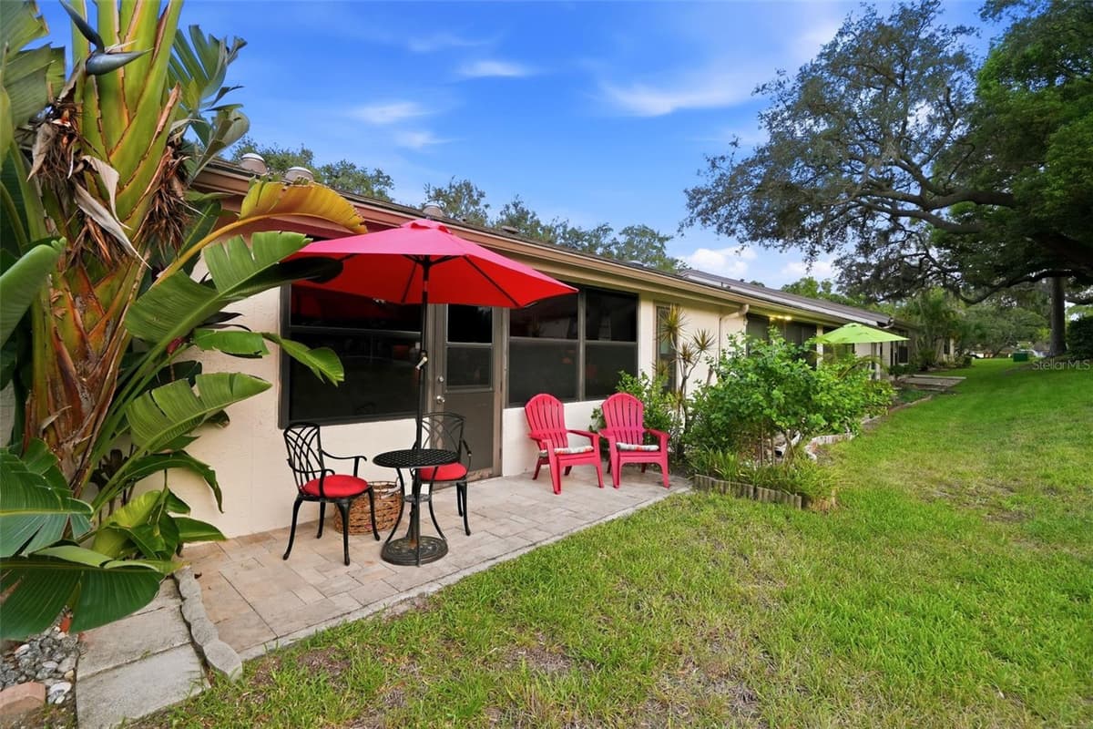 3207 GREEN DOLPHIN STREET — photo 17 of 39