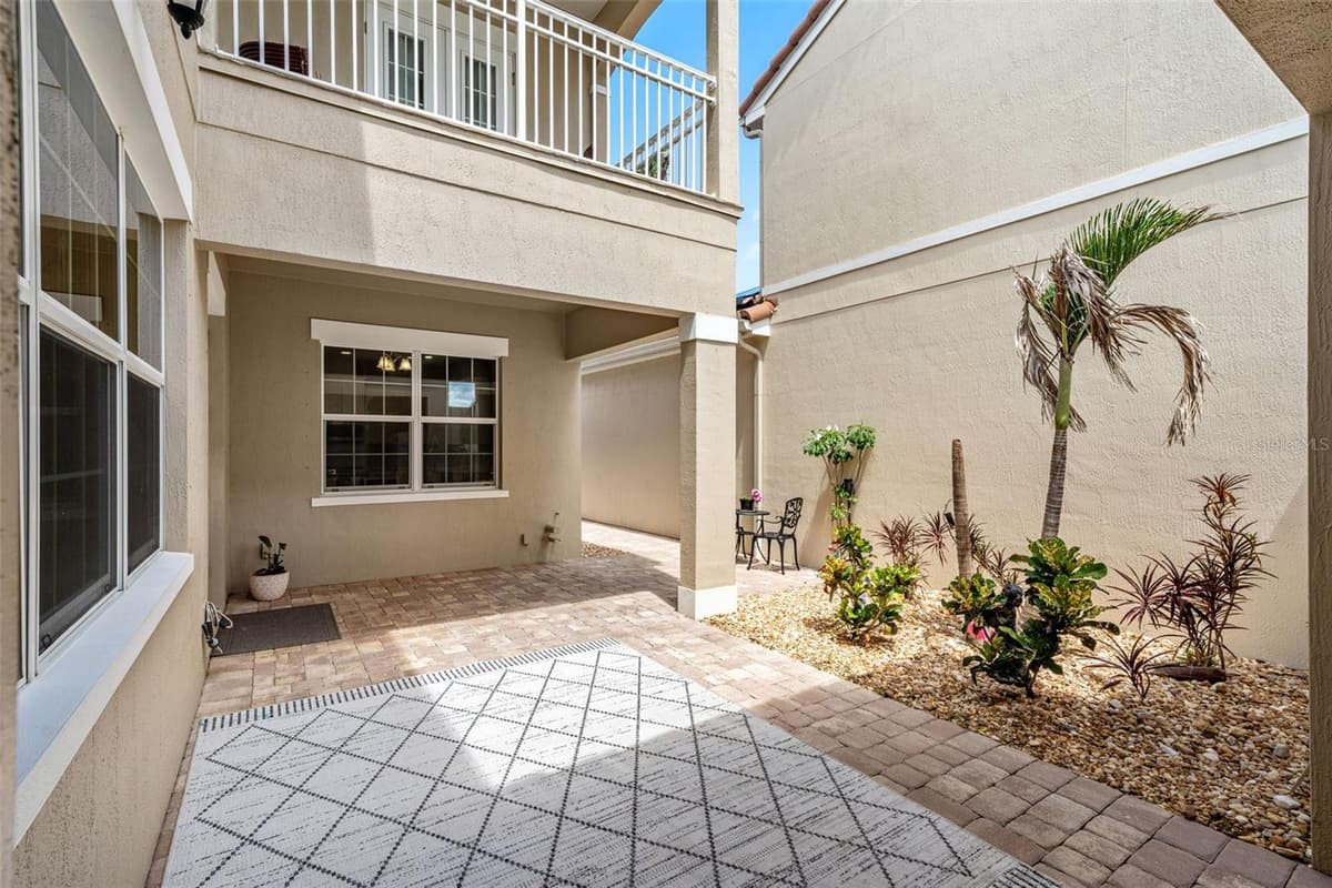 2564 ADDISON DRIVE — photo 5 of 59