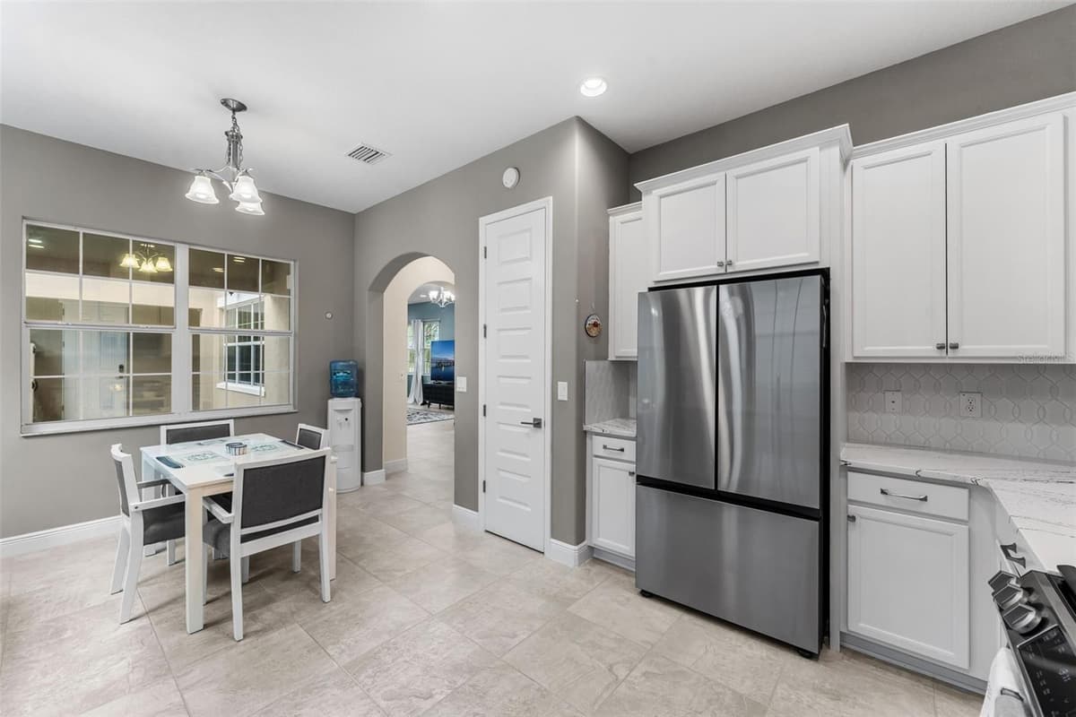 2564 ADDISON DRIVE — photo 17 of 59