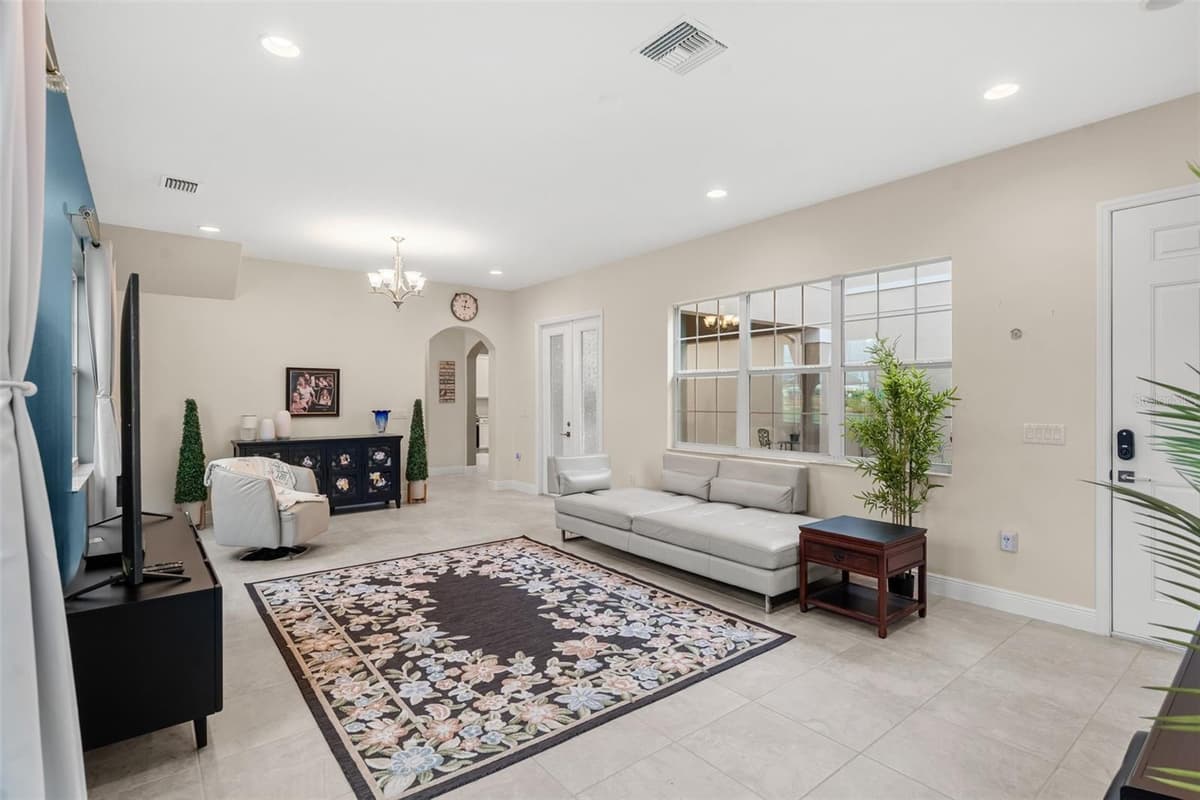 2564 ADDISON DRIVE — photo 3 of 59