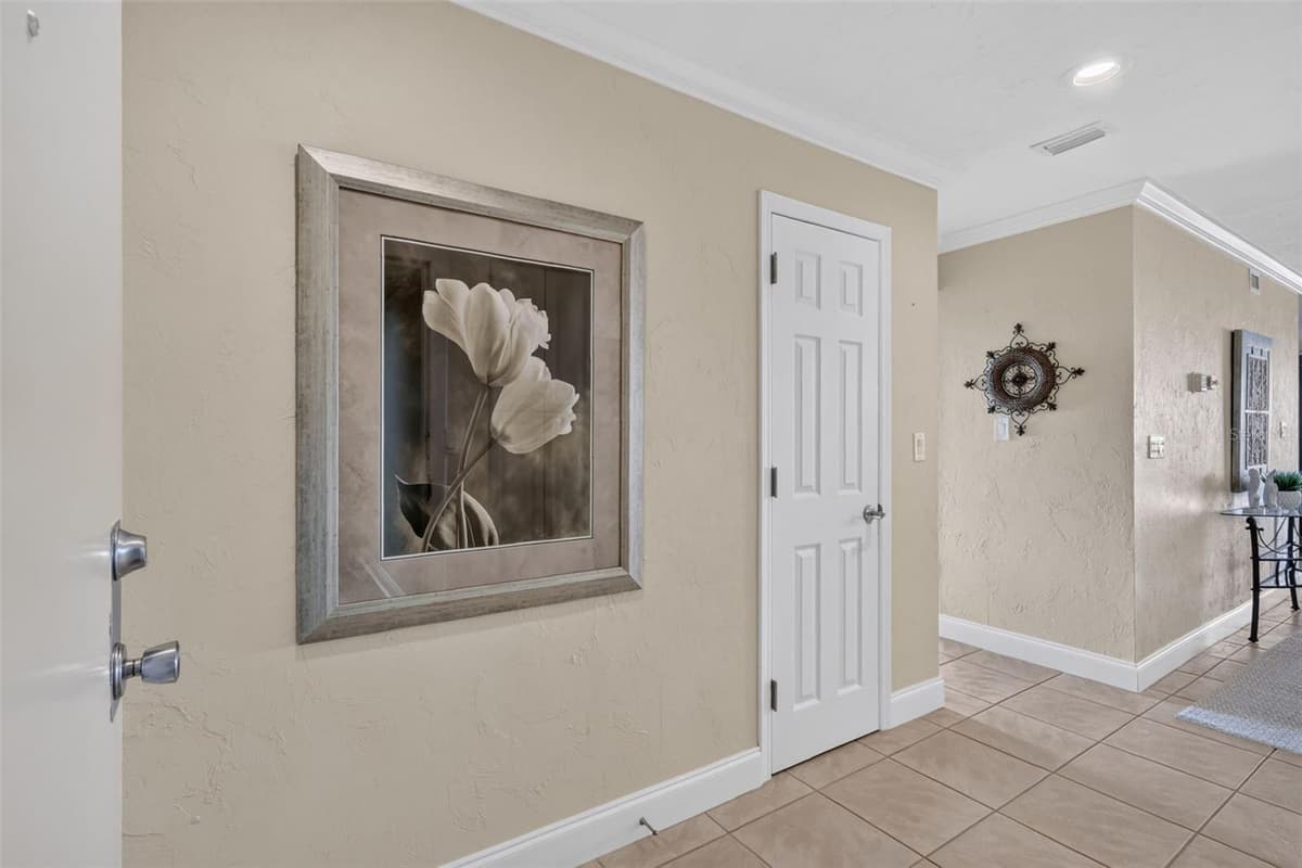 1200 PEPPERTREE LANE — photo 6 of 48