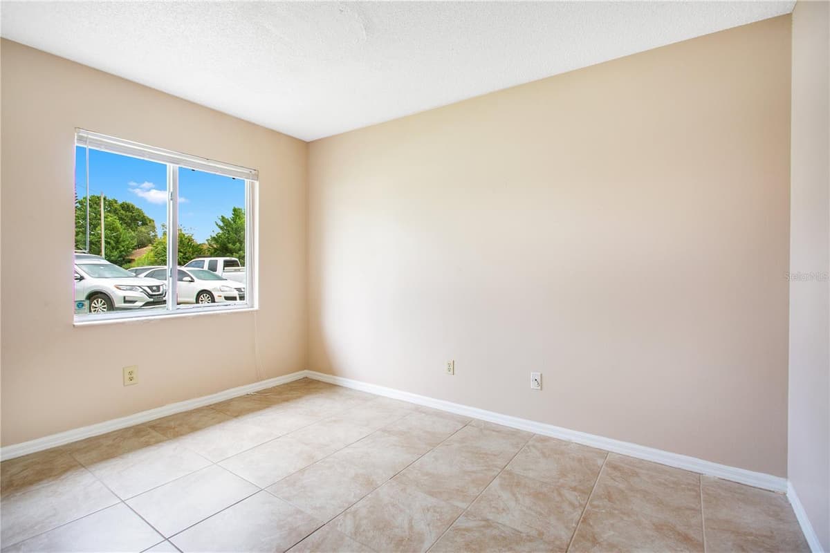 2610 ADELA AVENUE — photo 12 of 14