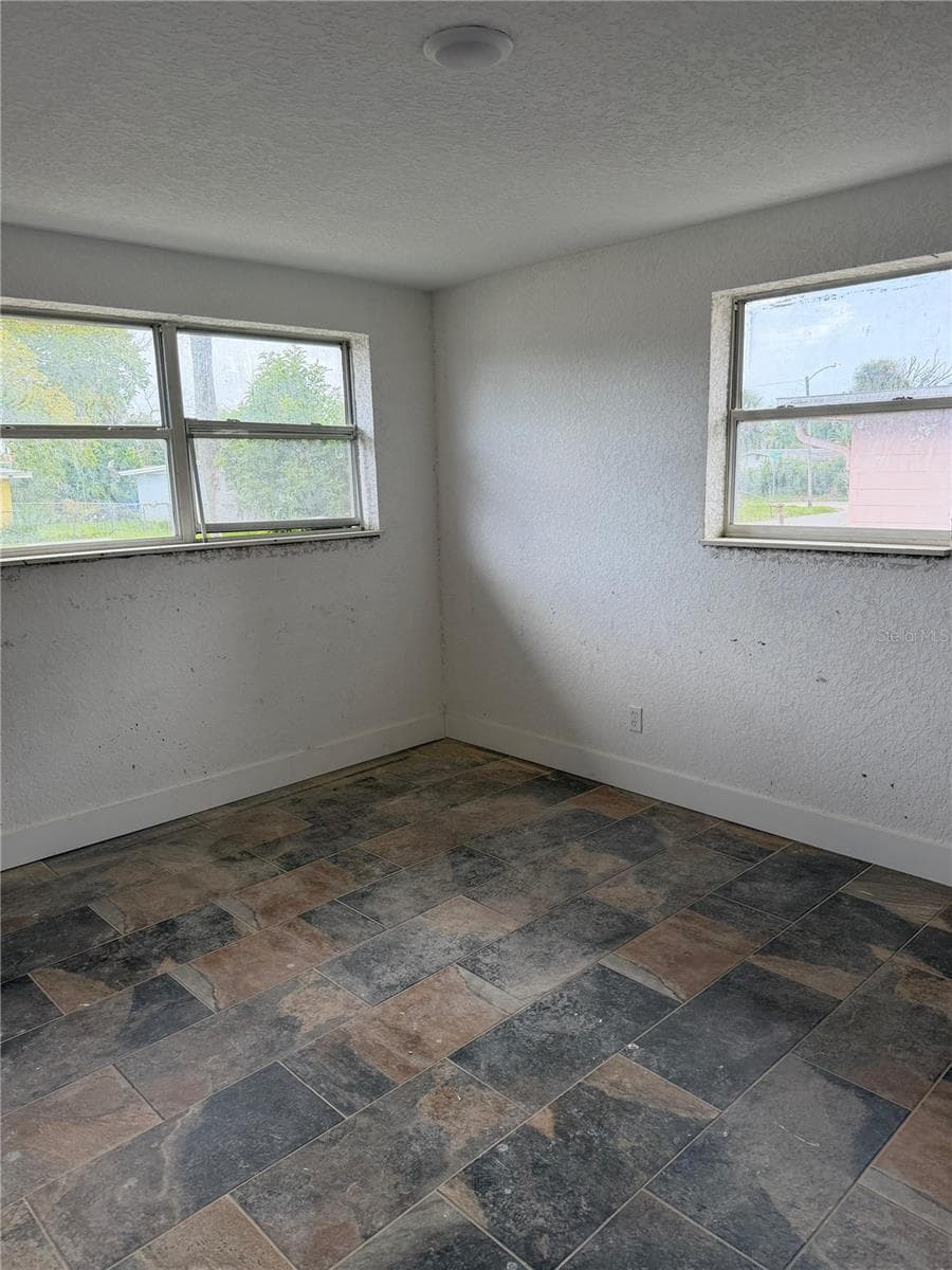 1150 LEWIS DRIVE — photo 19 of 25