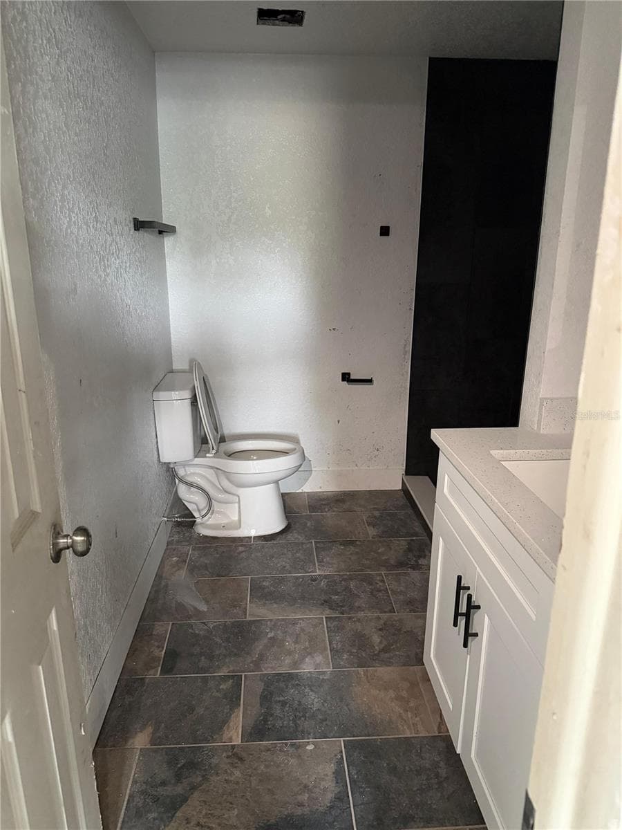 1150 LEWIS DRIVE — photo 10 of 25