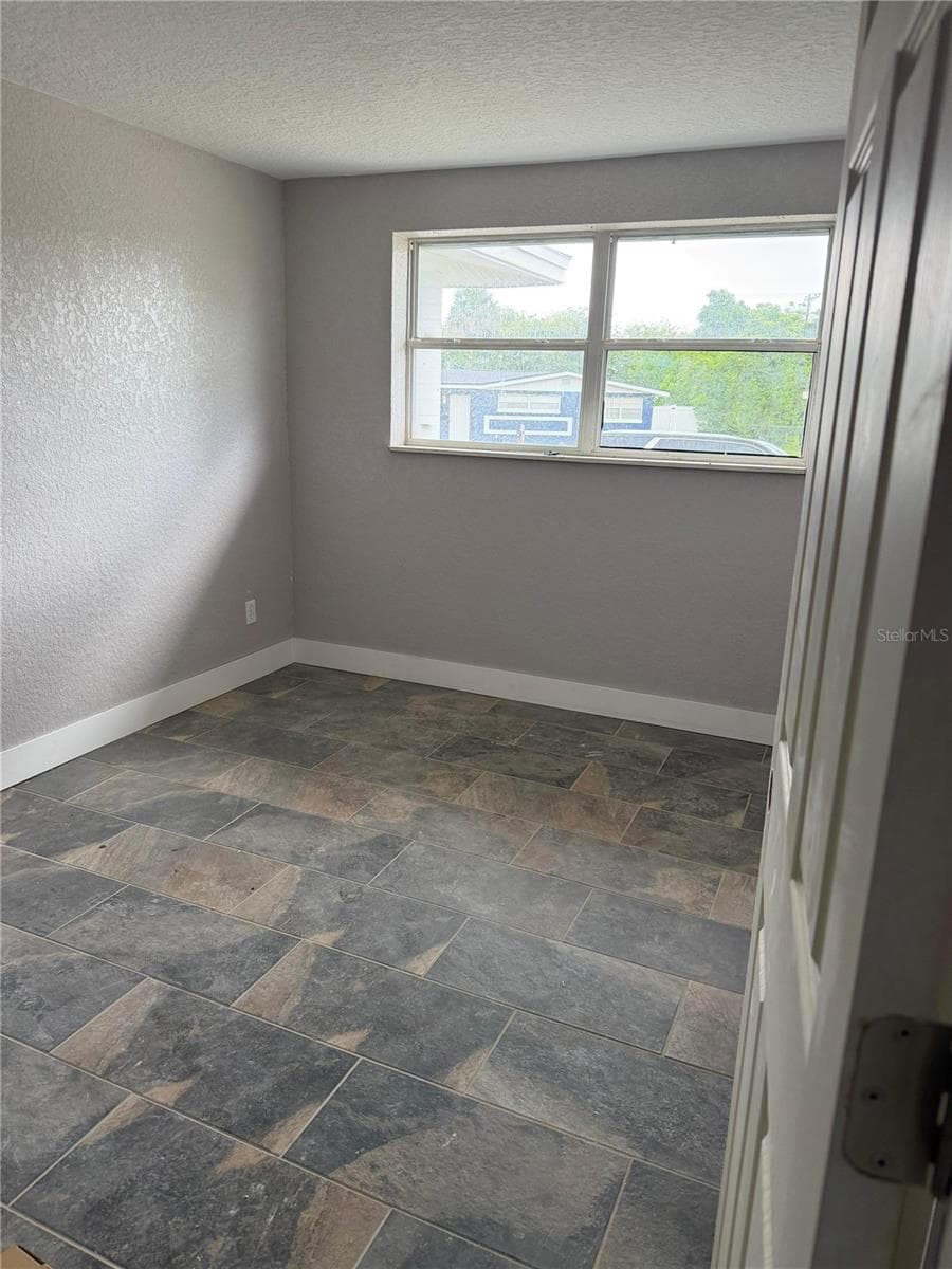 1150 LEWIS DRIVE — photo 16 of 25
