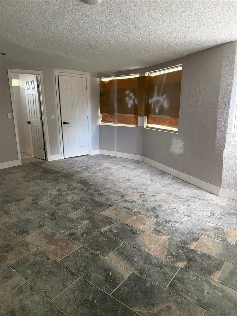 1150 LEWIS DRIVE — photo 21 of 25