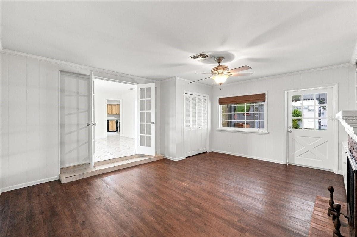 121 LOWELL ROAD — photo 14 of 58