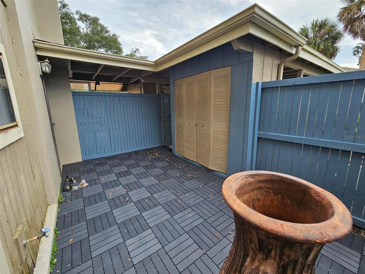 7927 PINE DRIVE — photo 3 of 7