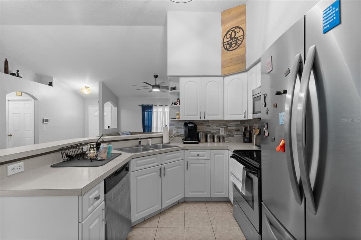 2440 AINSWORTH AVENUE — photo 15 of 28