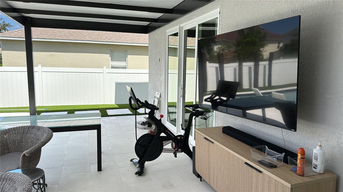 526 FIRST CAPE CORAL DRIVE — photo 16 of 41