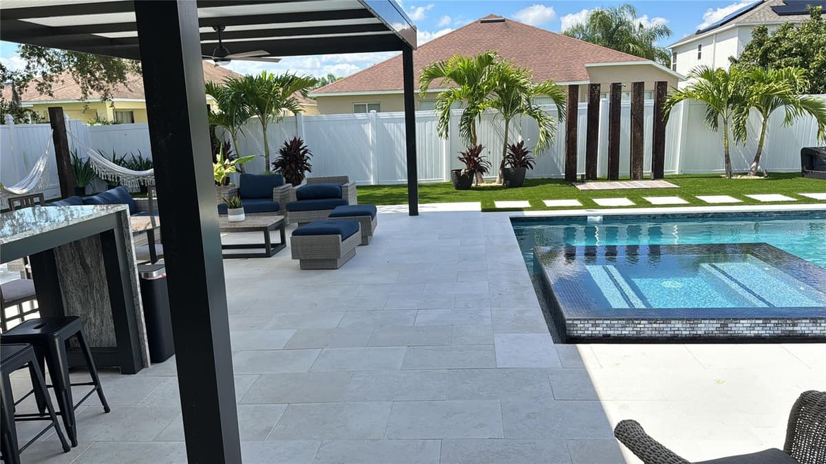 526 FIRST CAPE CORAL DRIVE — photo 17 of 41