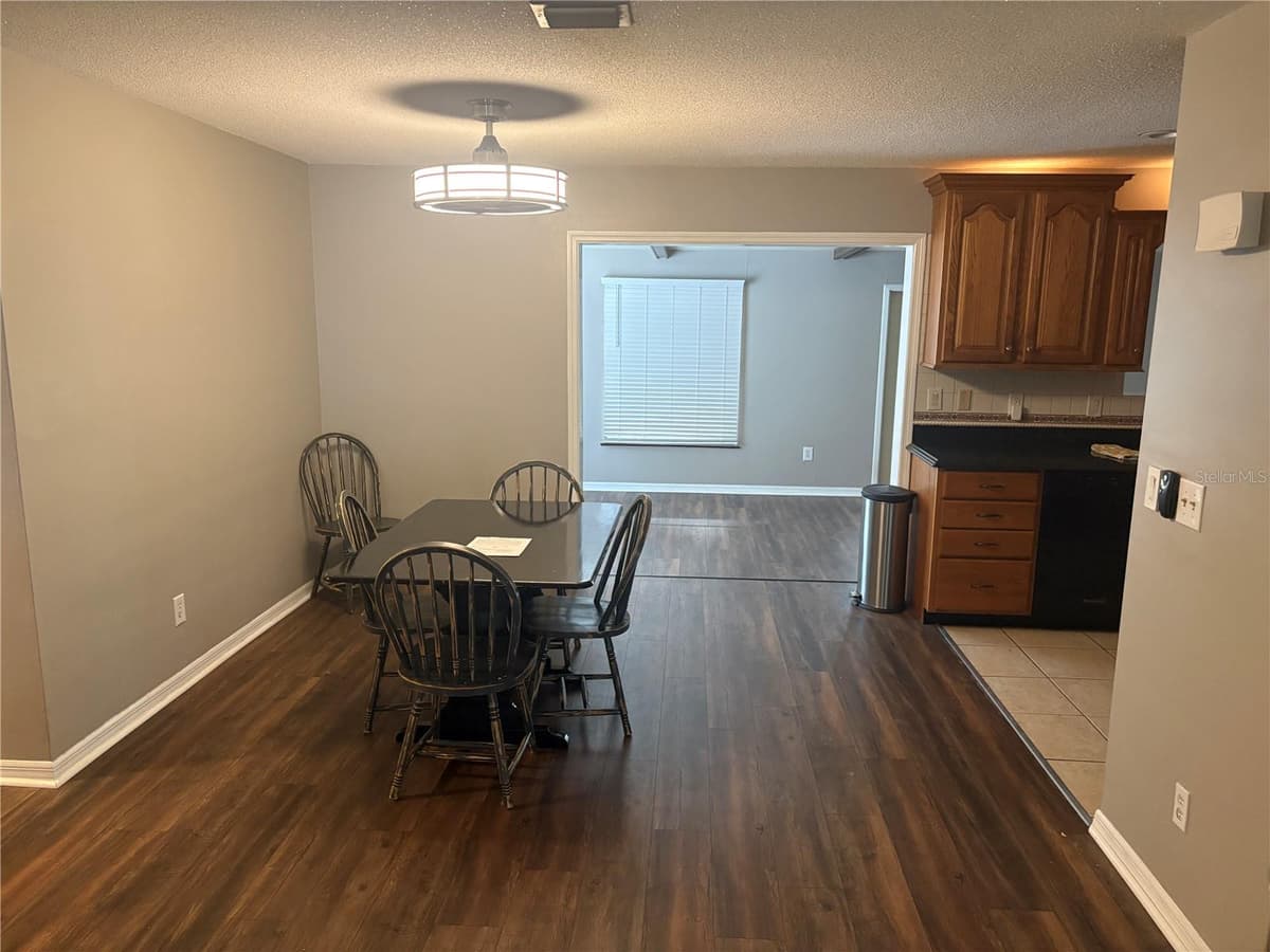 3690 DALE COURT — photo 12 of 40