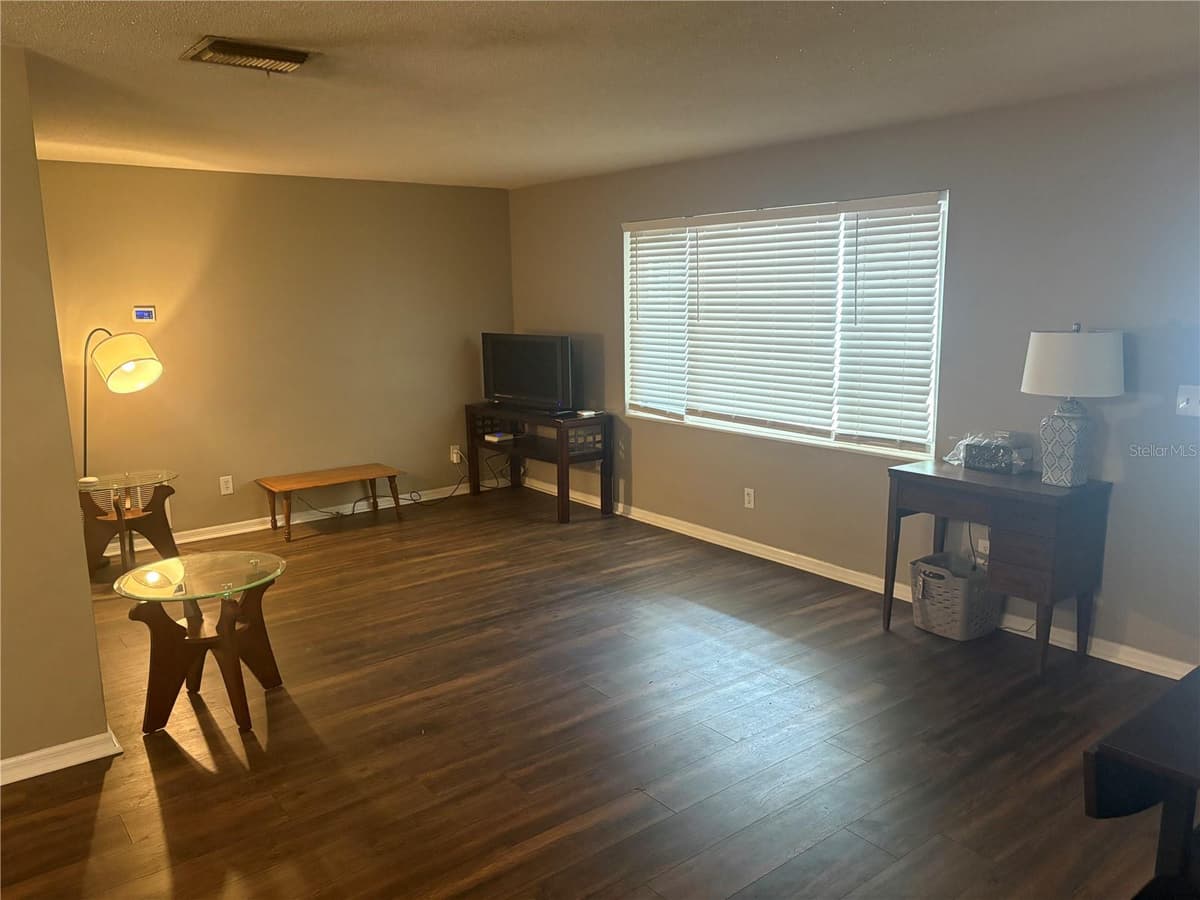 3690 DALE COURT — photo 10 of 40