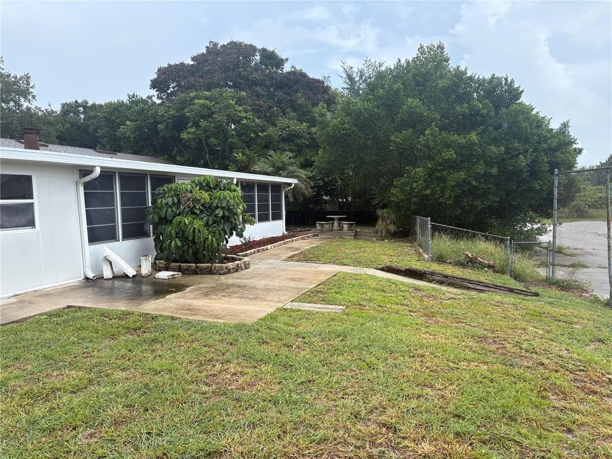 3690 DALE COURT — photo 39 of 40