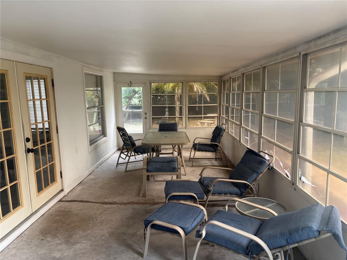 3690 DALE COURT — photo 35 of 40