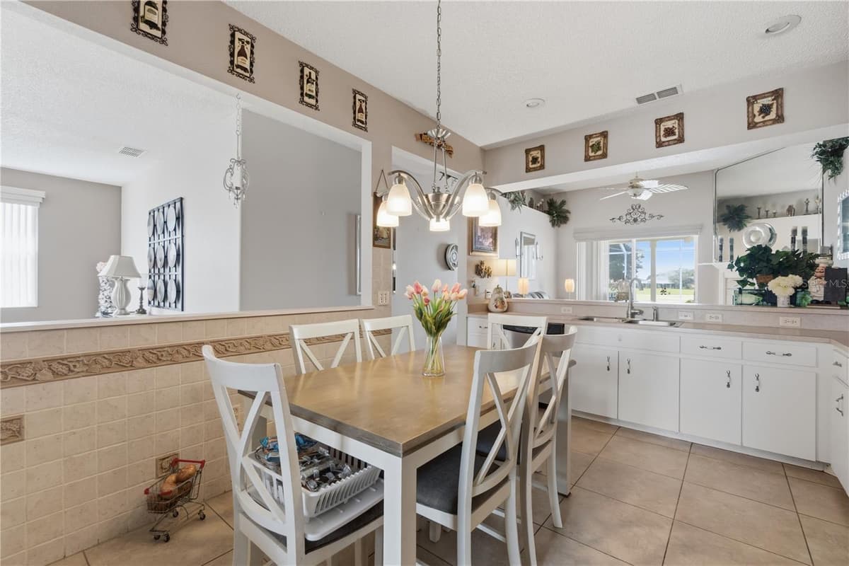 543 TERRANOVA CIRCLE — photo 15 of 38