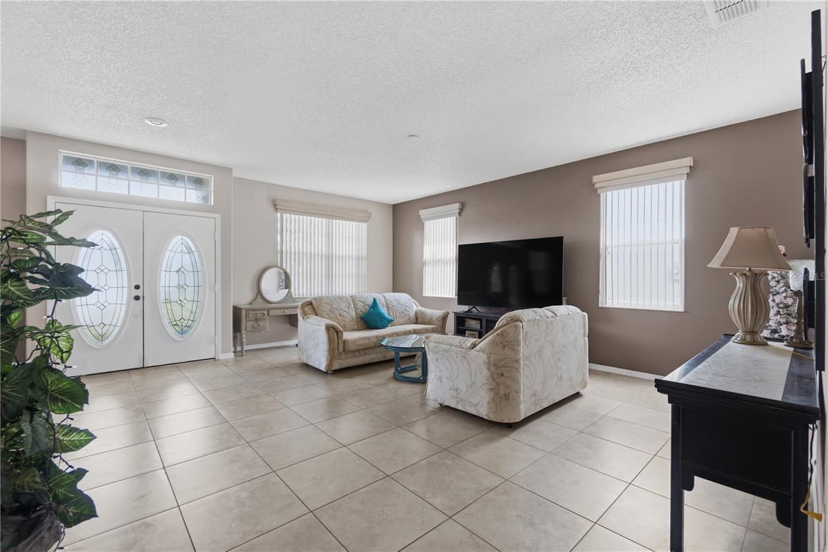 543 TERRANOVA CIRCLE — photo 6 of 38