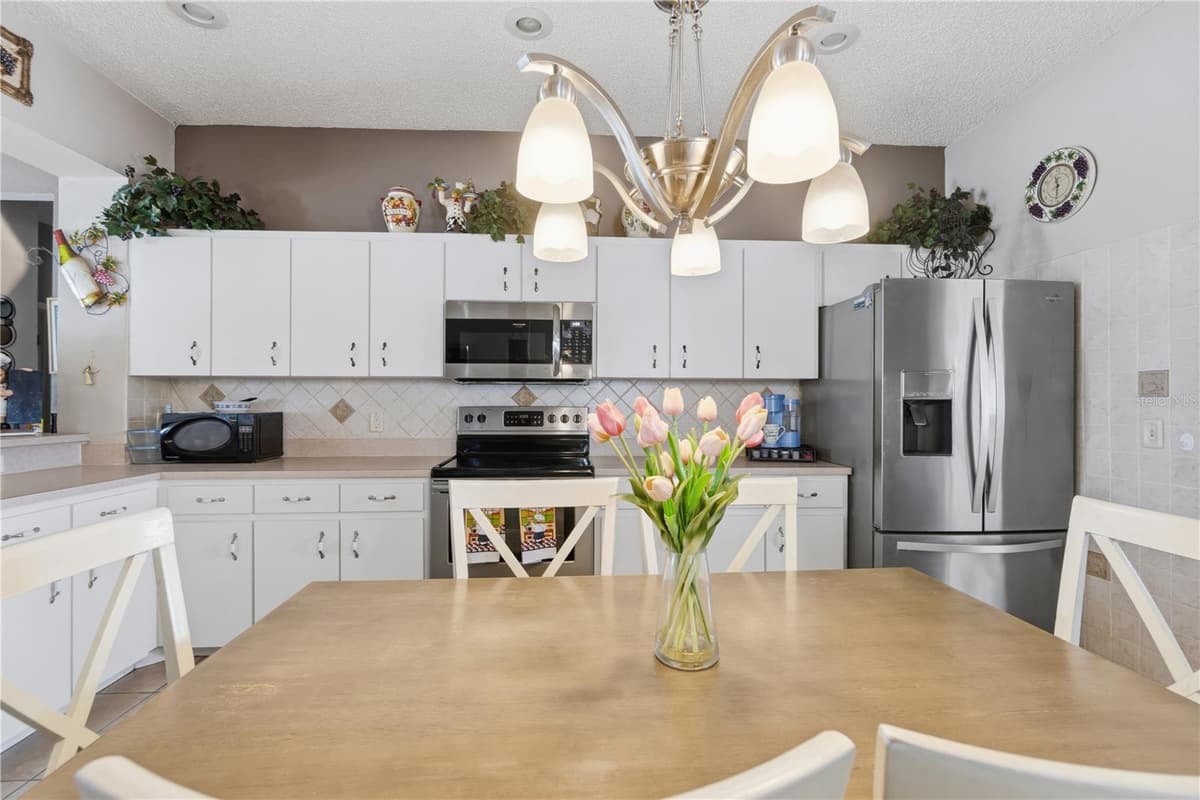543 TERRANOVA CIRCLE — photo 12 of 38