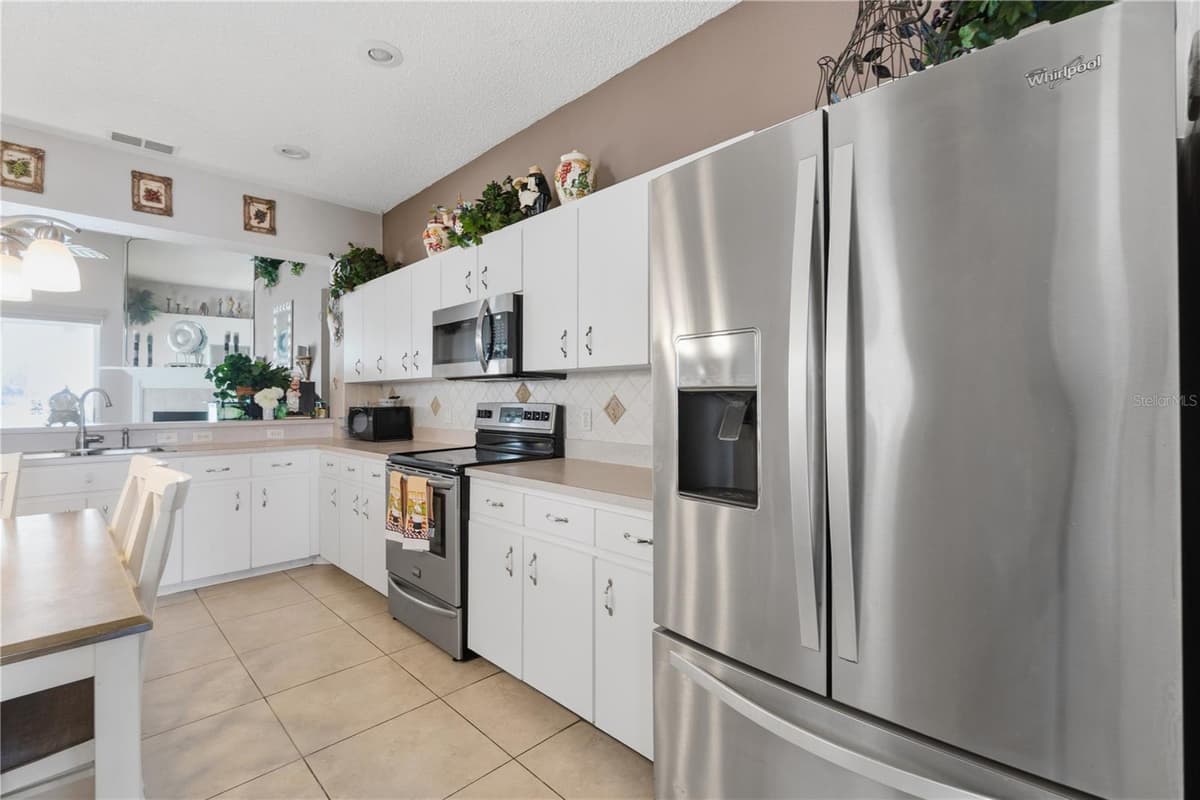 543 TERRANOVA CIRCLE — photo 13 of 38