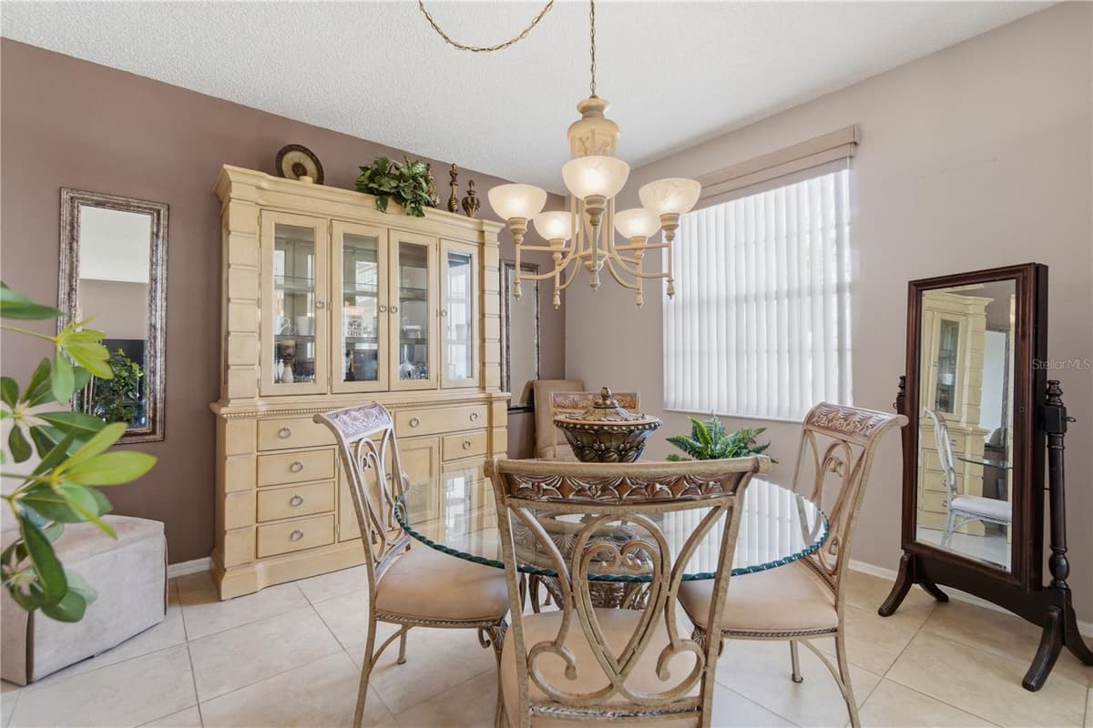 543 TERRANOVA CIRCLE — photo 10 of 38