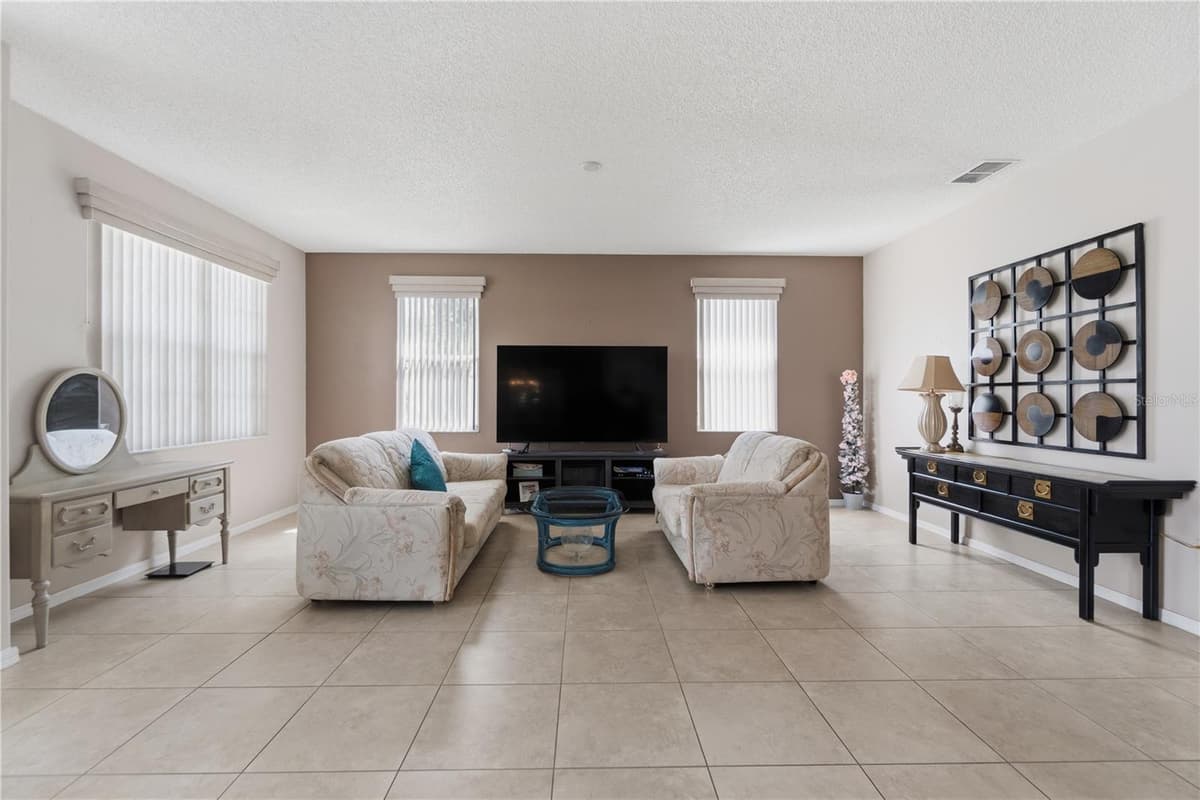 543 TERRANOVA CIRCLE — photo 7 of 38