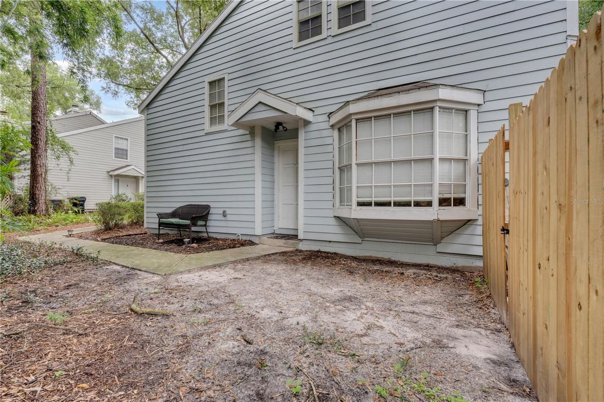 2221 73RD TERRACE — photo 3 of 24