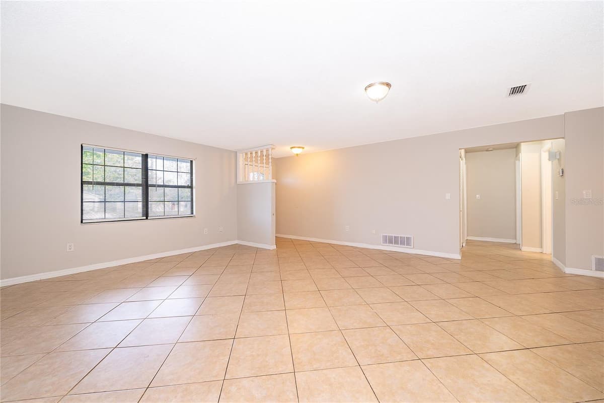 2049 NORMANDY BOULEVARD — photo 6 of 26