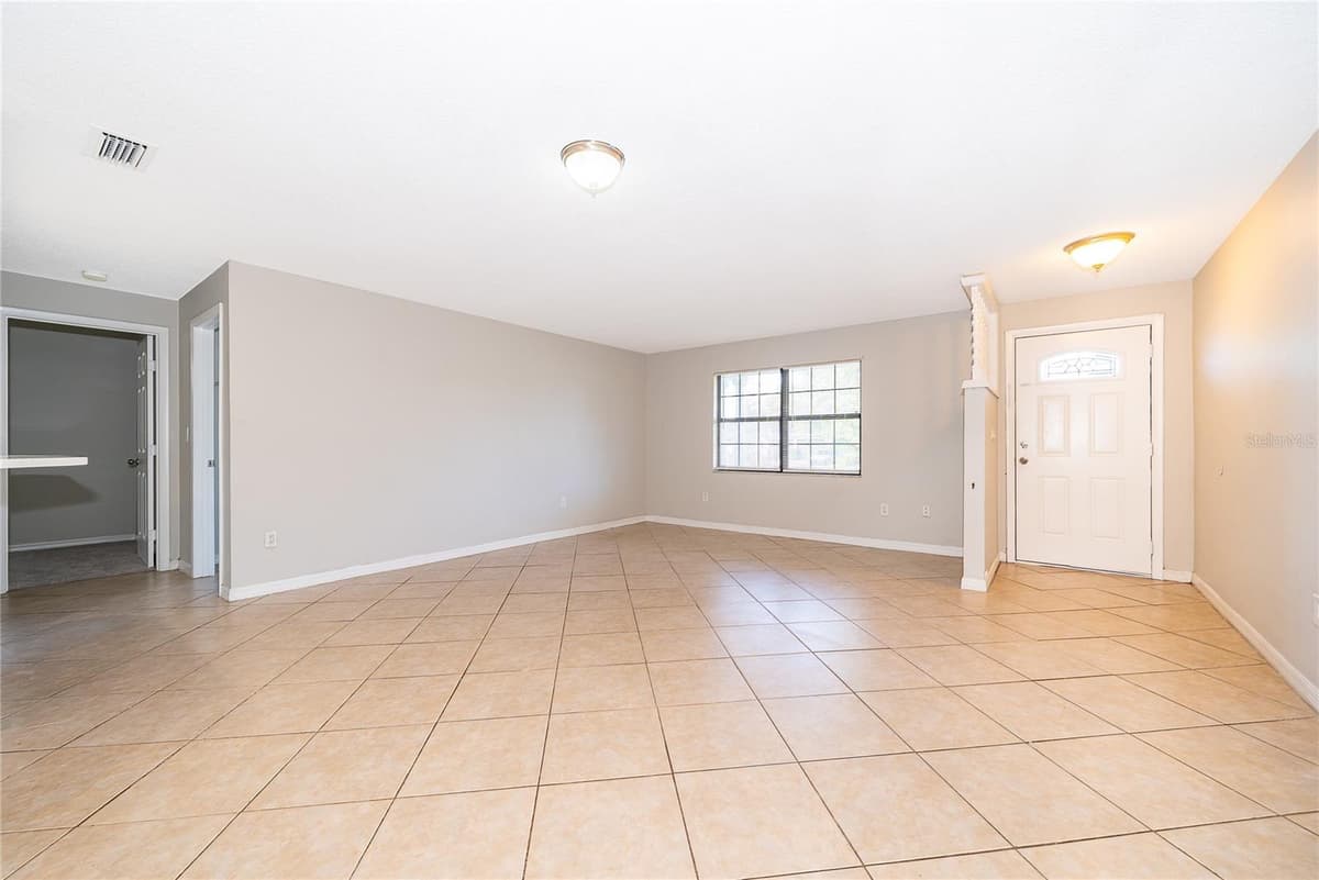 2049 NORMANDY BOULEVARD — photo 7 of 26