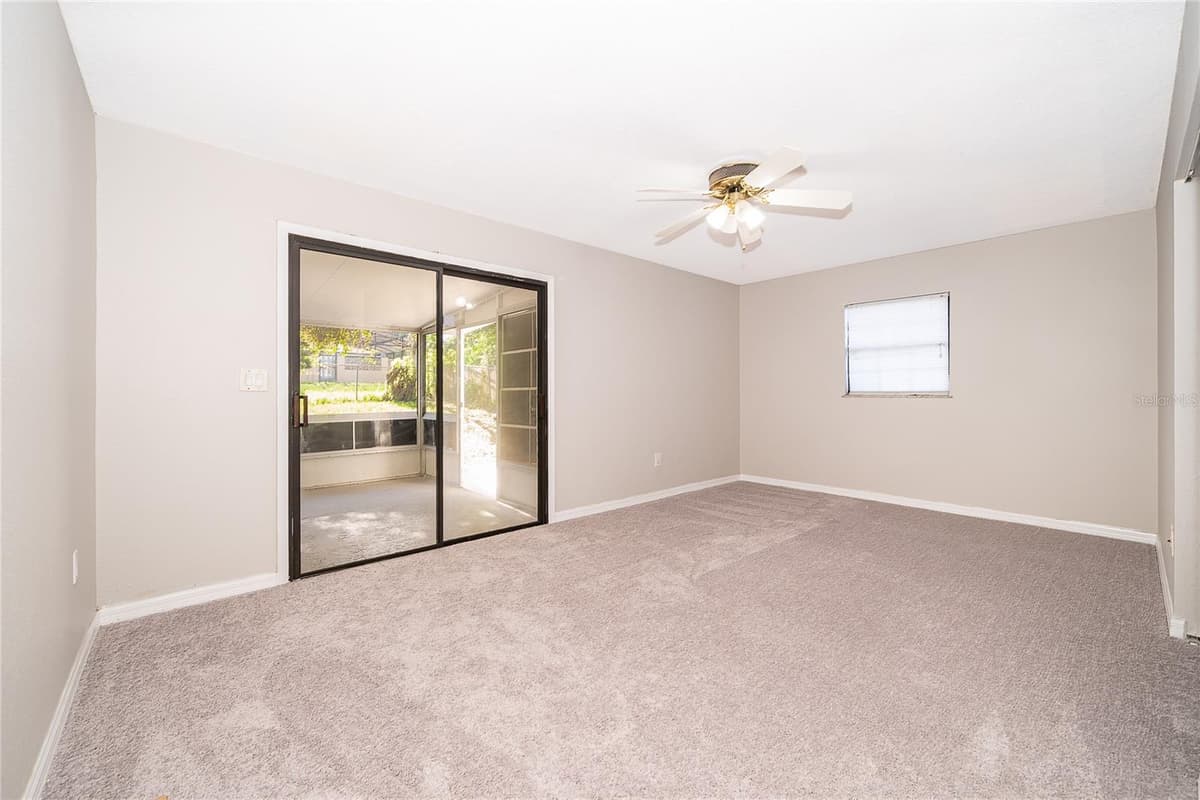 2049 NORMANDY BOULEVARD — photo 19 of 26