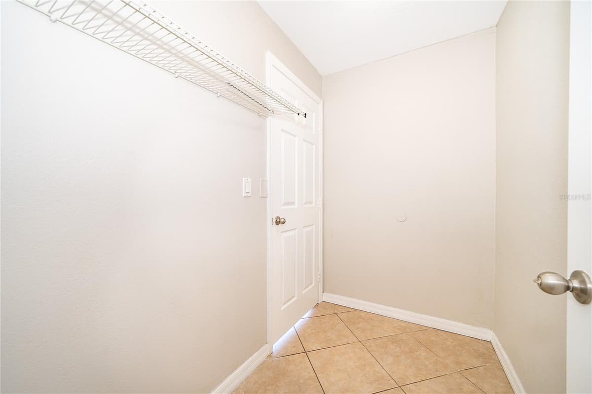 2049 NORMANDY BOULEVARD — photo 18 of 26