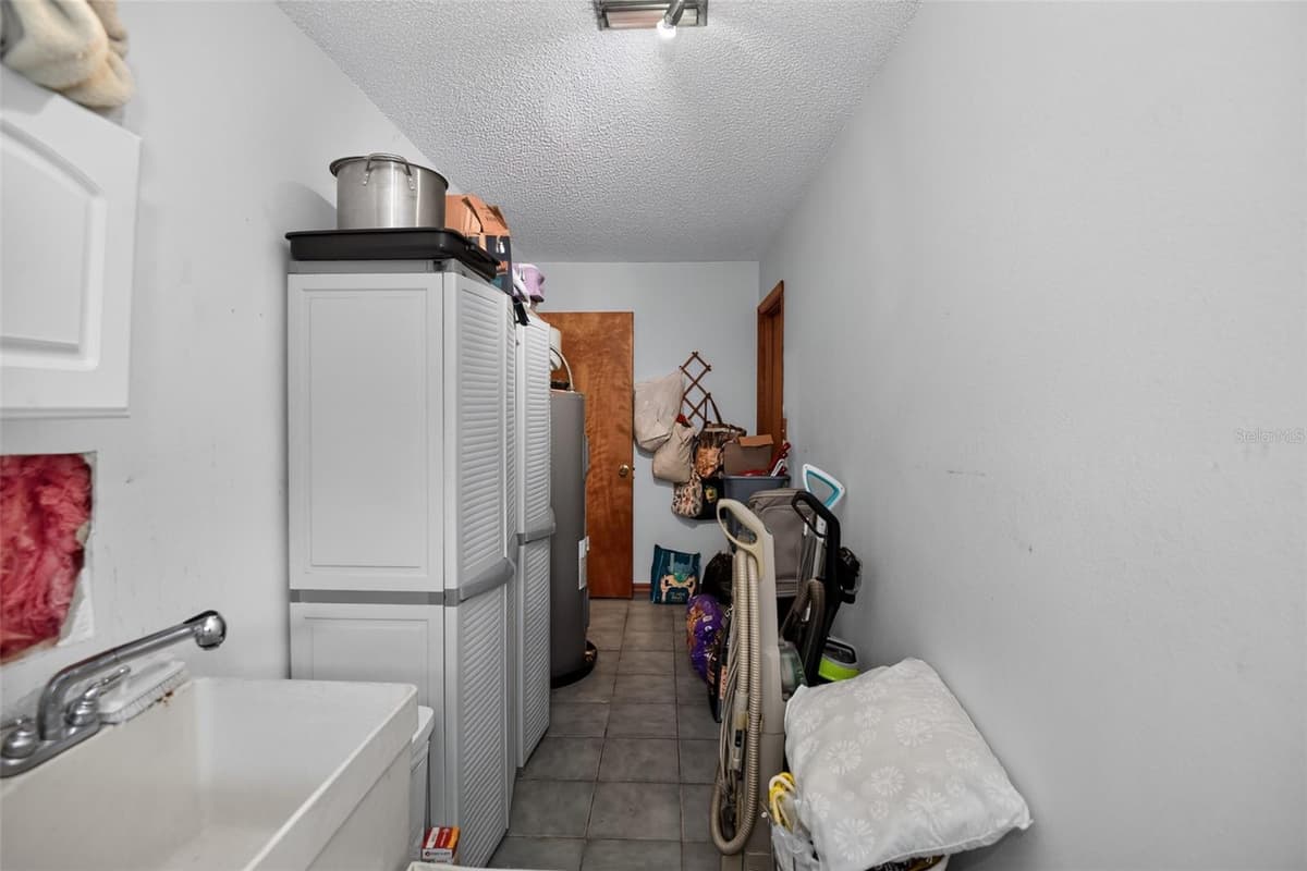 950 WOODSITE DRIVE — photo 18 of 25