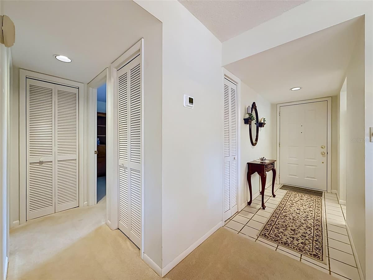3078 EASTLAND BOULEVARD — photo 6 of 37