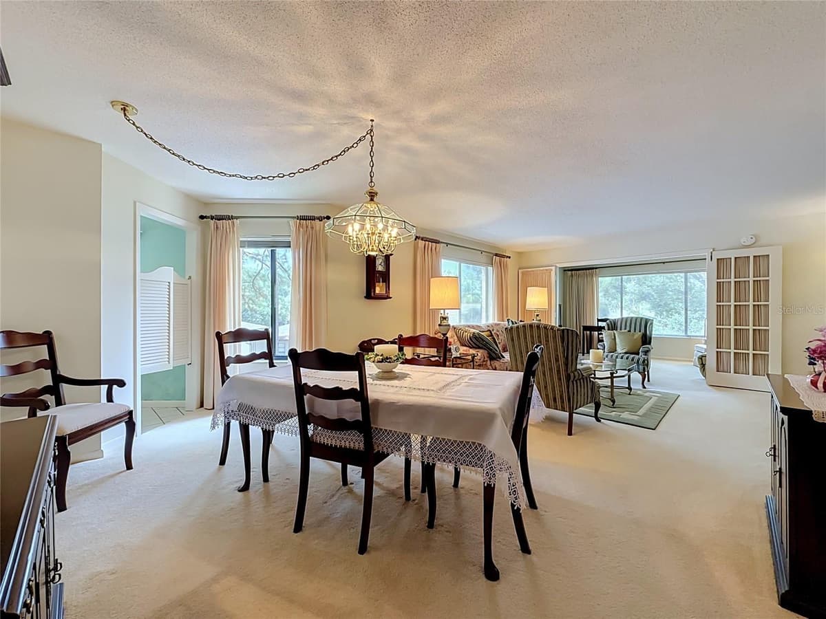 3078 EASTLAND BOULEVARD — photo 7 of 37