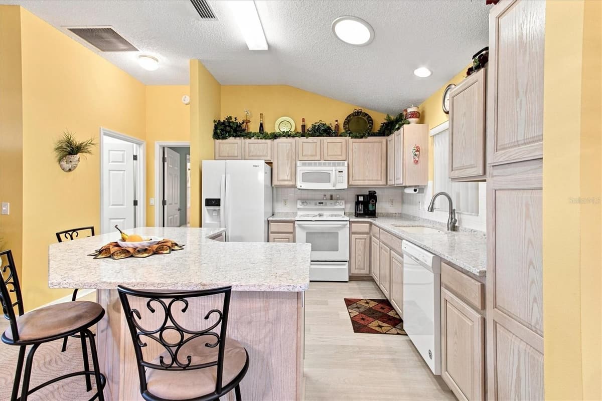 1507 BARRERA COURT — photo 10 of 34
