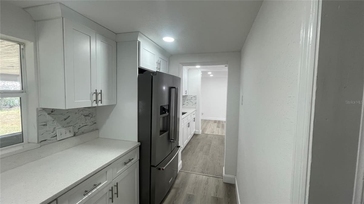113 DIVISION STREET — photo 5 of 24