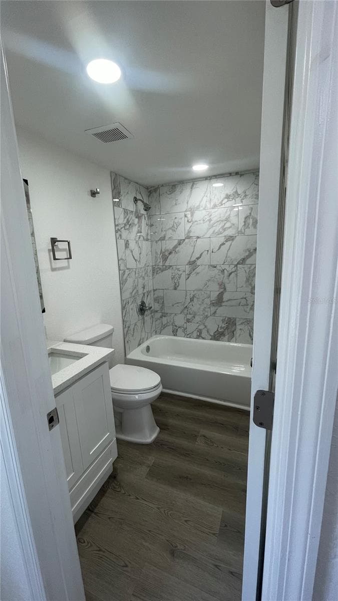 113 DIVISION STREET — photo 8 of 24