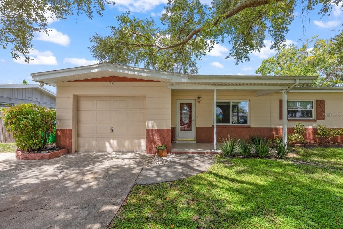 3531 FLORAL DRIVE — photo 4 of 32