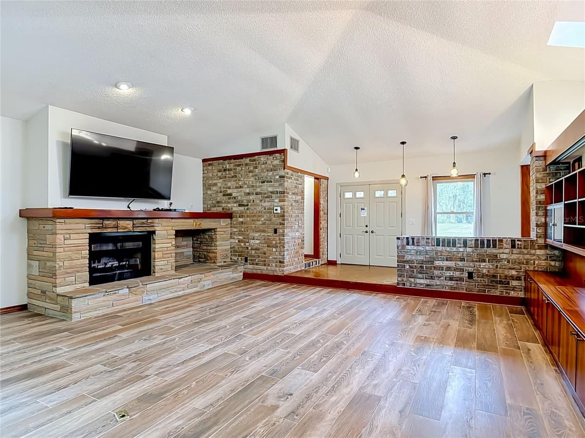 1032 VALLEY FORGE ROAD — photo 5 of 74