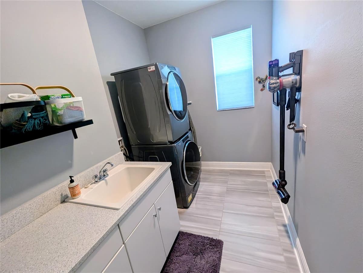 4844 ANTRIM DRIVE — photo 16 of 35
