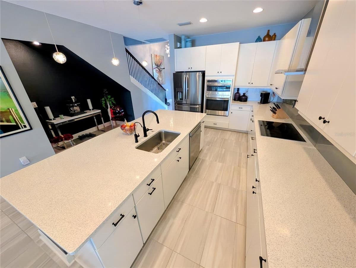 4844 ANTRIM DRIVE — photo 3 of 35