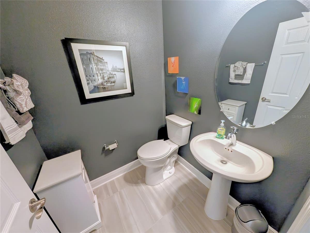 4844 ANTRIM DRIVE — photo 15 of 35