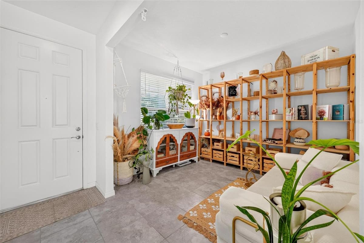 11156 HANLON TERRACE ALLEY — photo 4 of 47