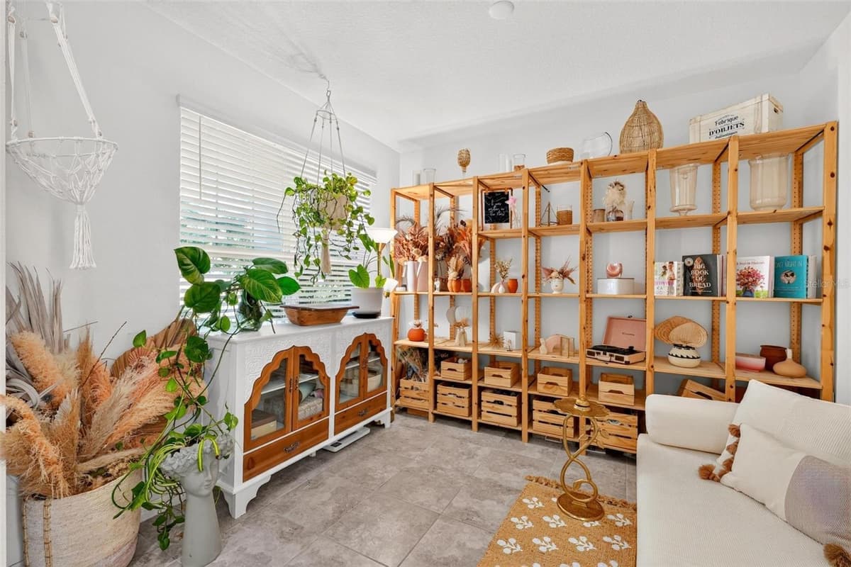11156 HANLON TERRACE ALLEY — photo 12 of 47