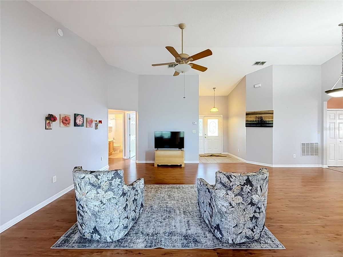 5024 LONG MEADOW DRIVE — photo 8 of 56